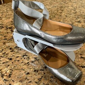 Grey ballet flat shoes size 6.5 (women)